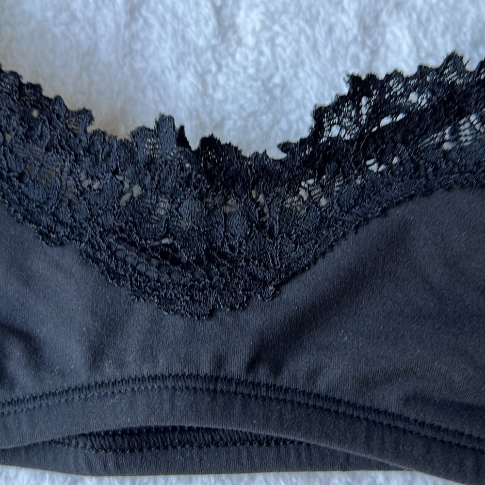 SKIMS Fits Everybody Lace Scoop Bralette - Picture 7 of 13